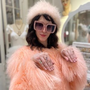 Meet your Posher, Anna